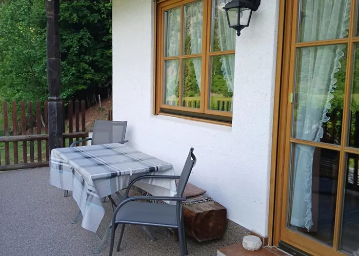 Gasthaus - Pension - Café Dörfl